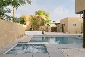 The Drachman | Pool & Hot Tub | UofA - Image 5