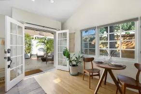 Serene Guest House with Large Private Yard - Image 2