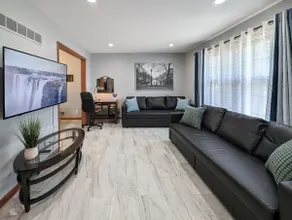 Tranquil KC Retreat | Location! - Image 5