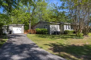 Safe & Quiet Two Bedroom stay w/Grill and Fire Pit - Image 5