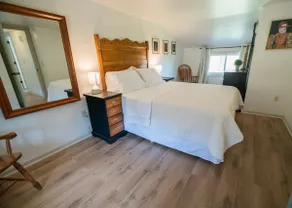 Hadley Hideaway Cottage - Image 4