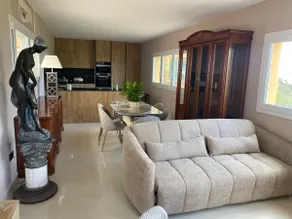 Premium 2-bedroom apartment - Image 4