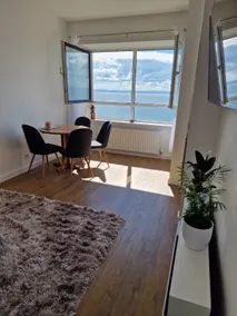 Flat by the sea with great view - Image 4