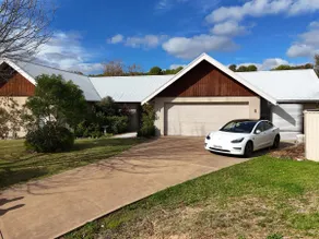 Yallambee - Luxury Mudgee Home - Image 4
