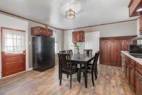 Linglestown Village Large Home - Image 4