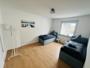 Cosy Flat | 4 Beds | 3 Room | Parking | WiFi - Image 3