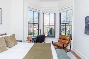 LUXE Sun Drenched 2 Bd, Steps to Brown and Wayland - Image 2