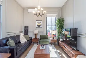 Elegant Chic 2bd- New & Spotless- Walk Everywhere! - Image 5