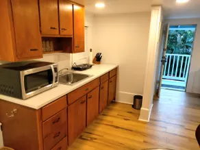 Cozy 1BR Walk to Cocoa Village & Riverfront Events - Image 4
