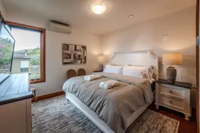 Vineyard View Bed and Breakfast - Image 3