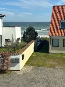 Apartment directly to the beach - Image 3