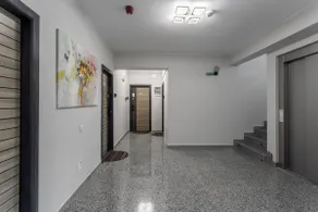 Spacious Quadruple Apartment - Image 5