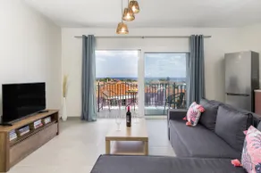 ilios /3BR home /sea view /beach town - Image 2