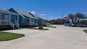 Horizon Cottage #2 - Image 3