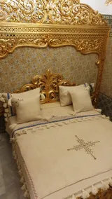 An arabesque-style house (S+2) - Image 3