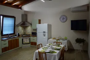 Sara's Garden - Image 3