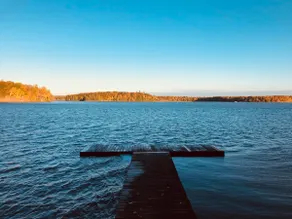 6 Bedroom Lodge on Teal lake - Image 3