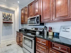 Historic Savannah Condo, Sleeps 6, Pool, Dogs Ok - Image 4