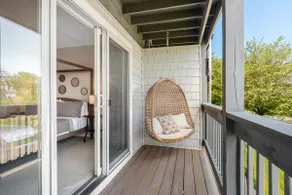 Beach Haven Hideaway ~ stunning water views! - Image 5