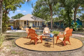 Freshly Renovated 1925 Bungalow - Image 5
