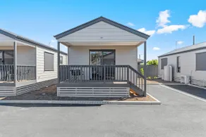 Brand new Villa that sleeps 6 - Image 2