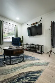 Downtown Austin Suite Retreat - Image 5