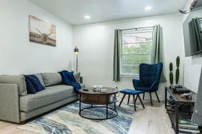 Downtown Austin Suite Retreat - Image 2