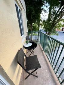 Apartment in Miami 2 bedrooms and 2.5 bathrooms. - Image 5