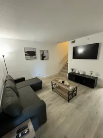 Apartment in Miami 2 bedrooms and 2.5 bathrooms. - Image 2