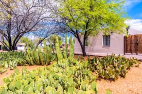 Casa Hermosa: Charming 2BR Cottage Near UofA & UMC - Image 5