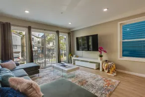 Modern City Getaway Near Downtown Newark & NYC - Image 3