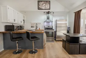 Quiet Cottage w/Grill/Patio and Fire Pit - Image 4