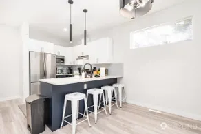 Spruce Ave | 2 bed Townhouse - Image 4