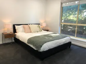 Hahndorf Home, walk to main st, sleeps 8 - Image 3