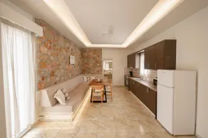 Luxury Three Bedroom apartment with hot tub \"L&E\" - Image 4