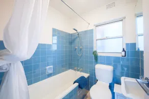 2 Bedroom Water Views Edgecliff Harbour Apartment - Image 5