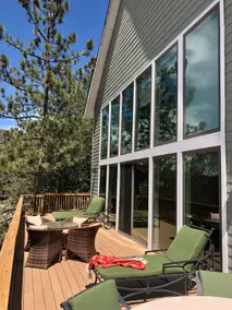 Modern 6 bedroom retreat, stunning lake views, close to village! - Image 3