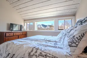 Loon Mountain Townhome w/ Pool + Slope Views! - Image 4