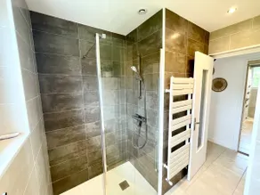 Le Cosy – Renovated – 3 Bedrooms - Image 4