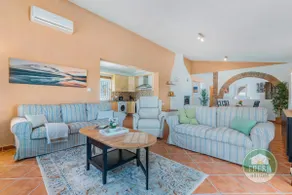 Villa Enya Private Villa with Pool & Scenic Views - Image 5