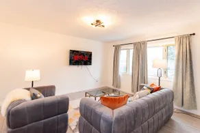 *SkyView House* Luxury/15 Mins WEM/3Beds Sleep 6 - Image 3