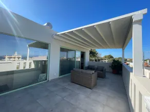 Seaview Studio with balcony - Image 4