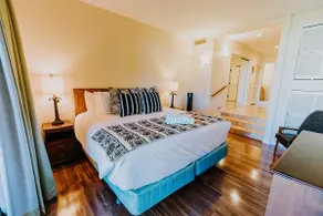 Luxury Condo Near Whalers Village - Image 4