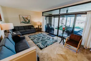 Luxury Condo Near Whalers Village - Image 2
