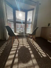Serviced apartment, 1 Newcastle - Image 5