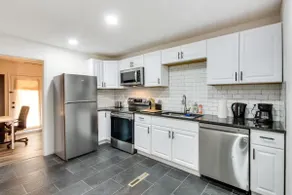 Conveniently Located - Remodeled Apartment - Image 4