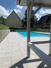 Small 2P cocoon with pool and private parking! - Image 3