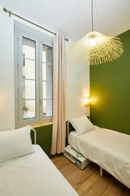 062 - Sérane, 2-Bedroom Apartment, Central - Image 3