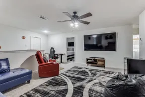 Dream Home Gym, 85” TVs, 5BR/4BA - Image 3