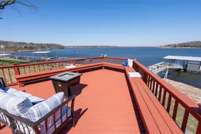 Waterfront w/ Pvt Dock! 6 Bed/4 Bath, Sleeps 18! - Image 2